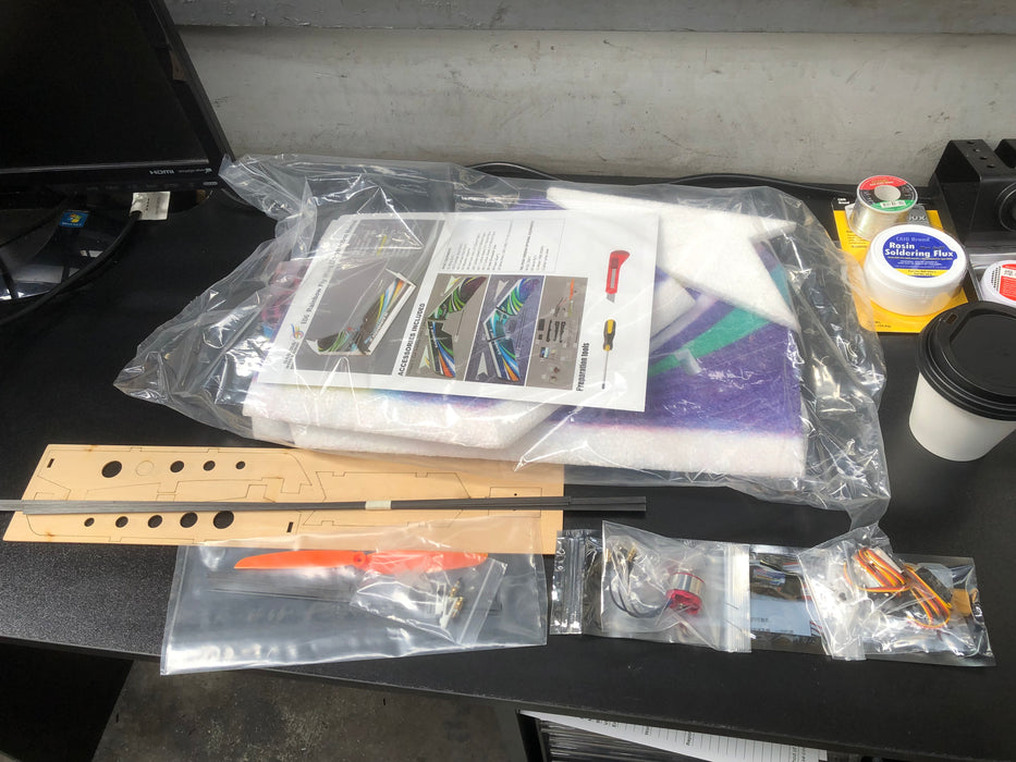 Dancing Wings Hobby E0604 RC Airplane 3CH Radio Remote Controlled with Electronics